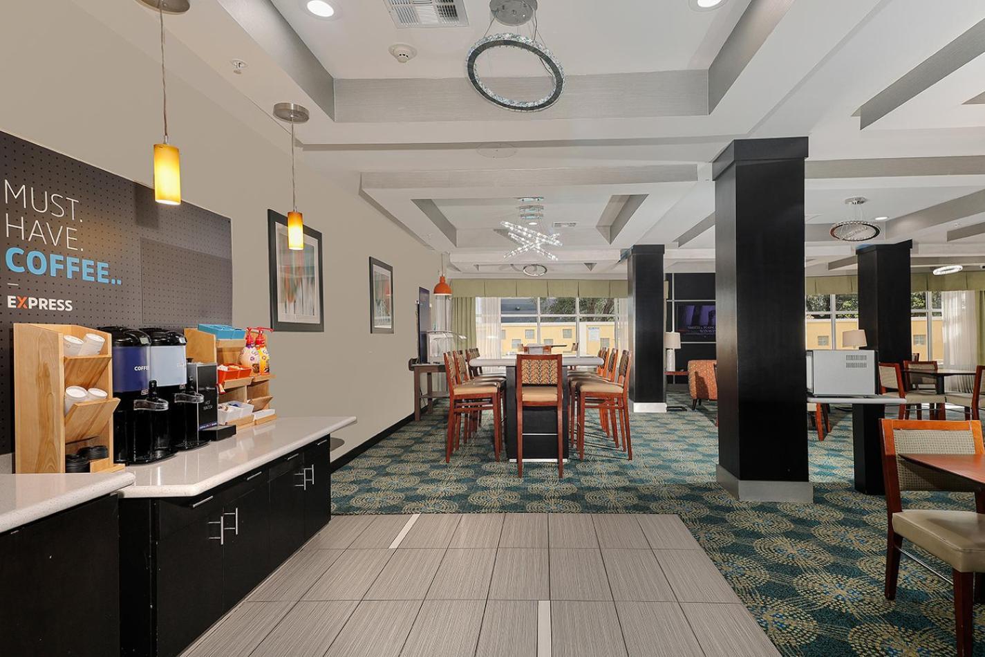 Holiday Inn Express & Suites Houston Northwest-Brookhollow By Ihg Extérieur photo