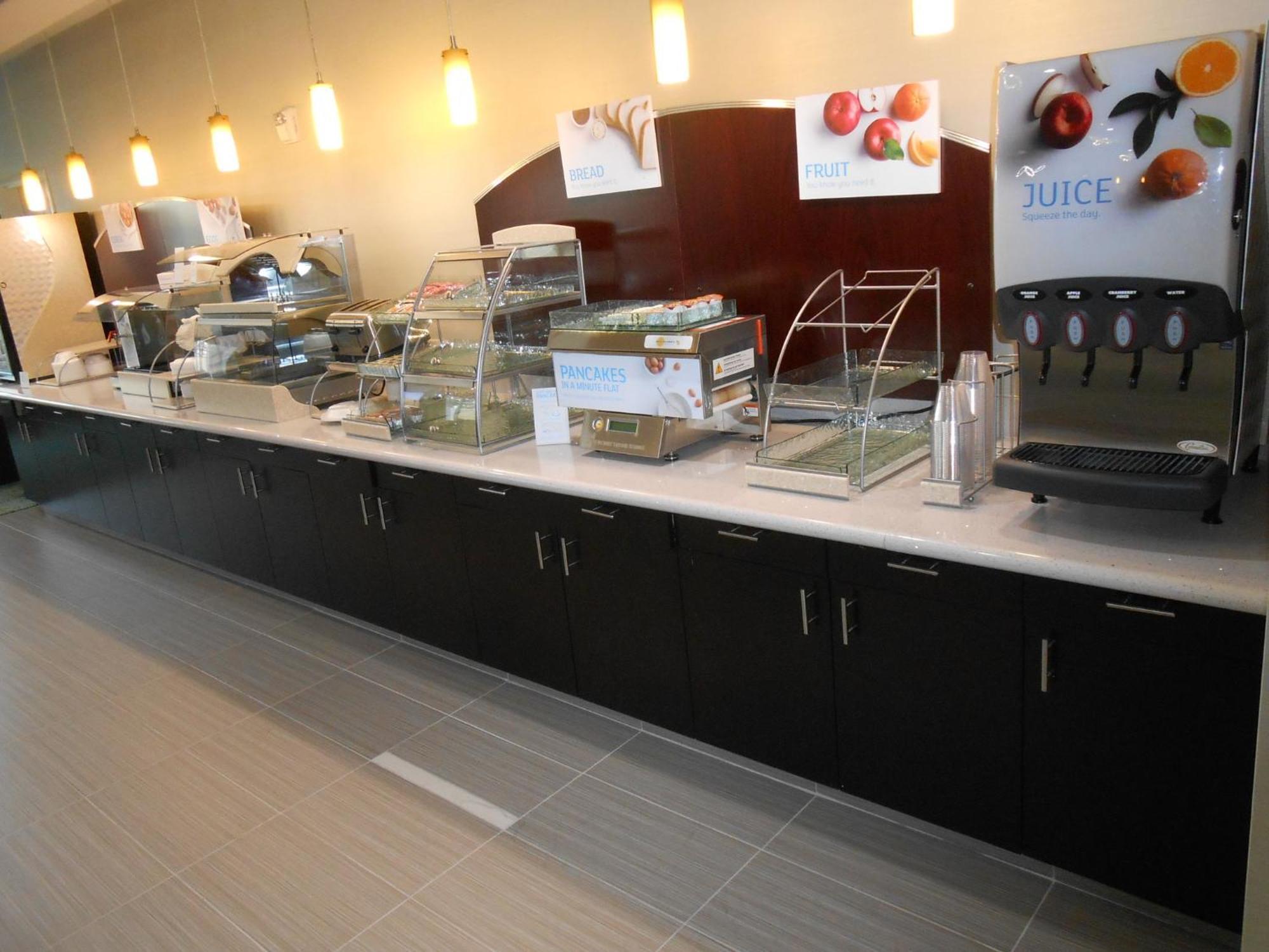 Holiday Inn Express & Suites Houston Northwest-Brookhollow By Ihg Extérieur photo